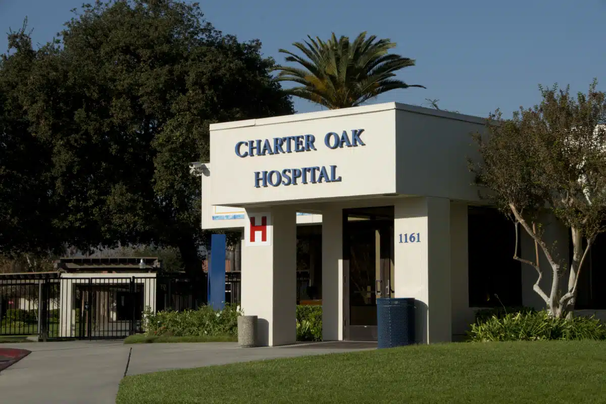 Aurora Charter Oak Hospital