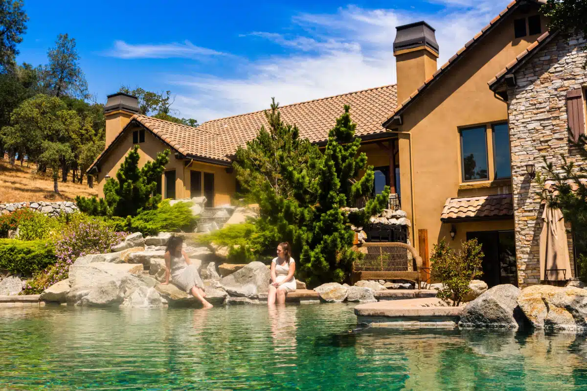 CDT Service Corporation